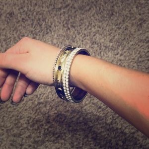 Timeless bangles (set of 4)